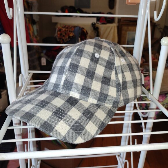 Ladies Buffalo Plaid Ball Cap, Grey, Baseball Hat, TRENDY ** Adjustable Strap - Picture 1 of 2